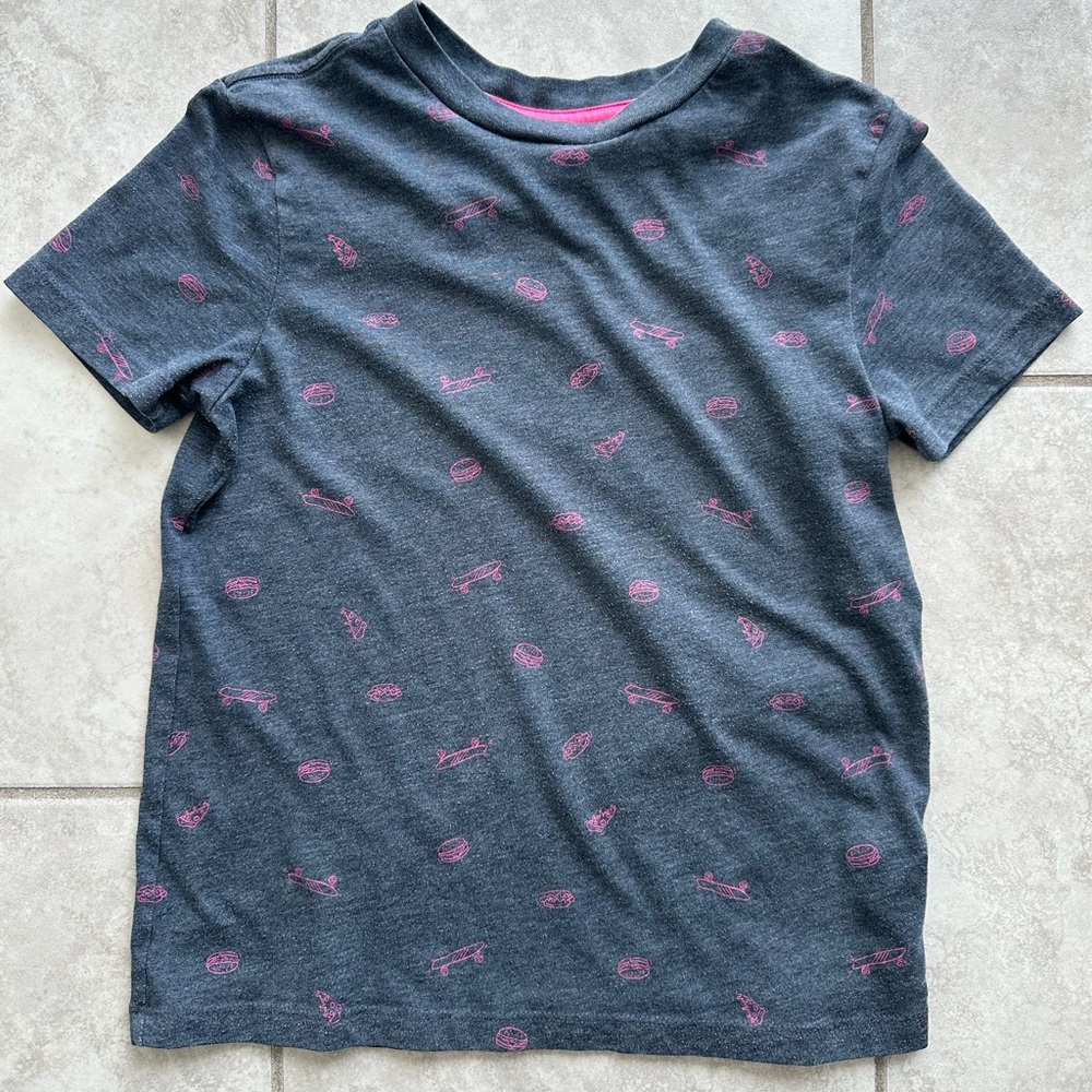 Old Navy Navy Blue Kids Shirt with Pink Accent Graphics - Size M (8)